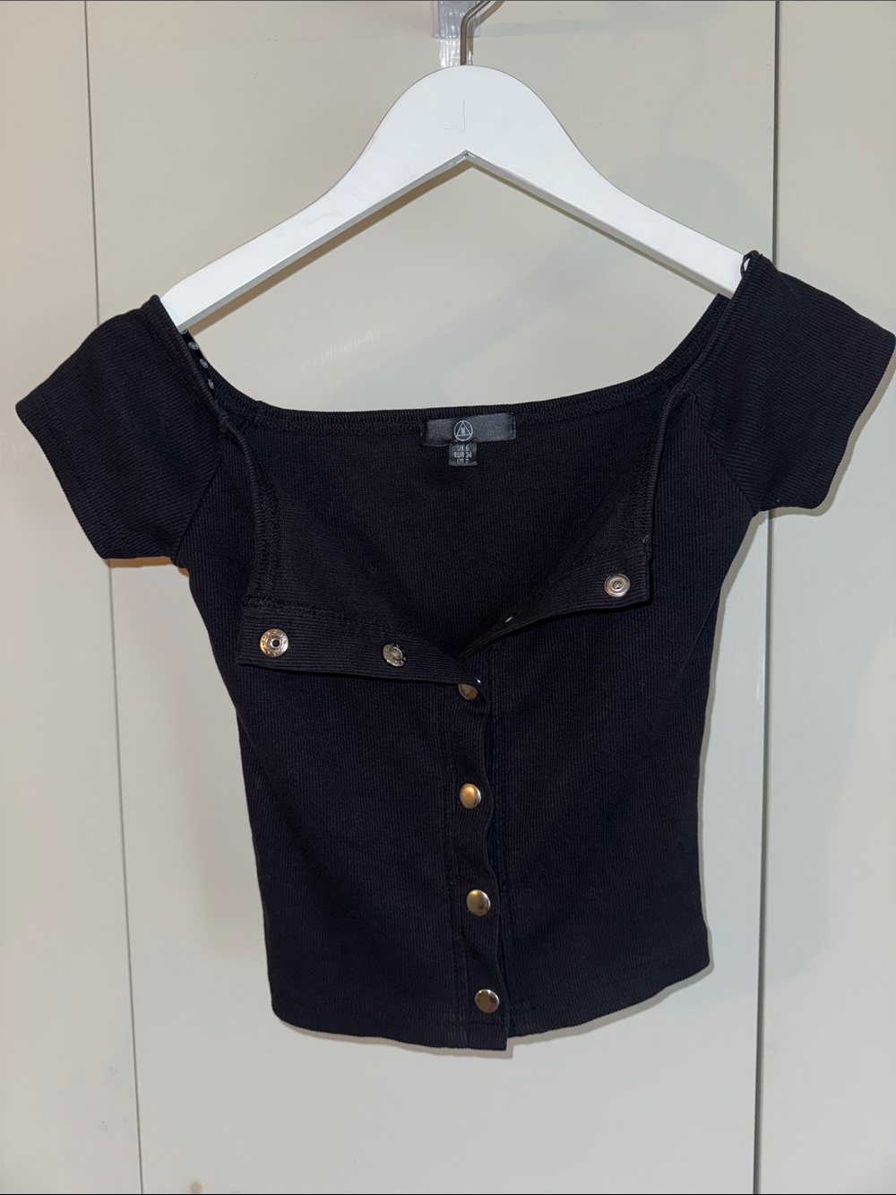 Off-Shoulder Black Ribbed Button-Front Top - Picture 3 of 4
